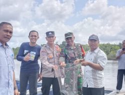 Panen Perdana Budidaya Ikan Tawar Dihadiri Babinsa Desa Selingsing