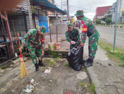 Dalam Rangka Menyambut MTQ Ke-XXX Papua Di Kota Timika,Kodim 1710/Mimika Ikuti Kegiatan Karya Bakti Pembersihan Lingkungan