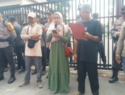 PN Koba Didatangi Ratusan Massa Datangi Yang Siap Sumpah Pocong! 