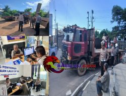 Truk Kontainer Batu Bata Terguling di Semabung